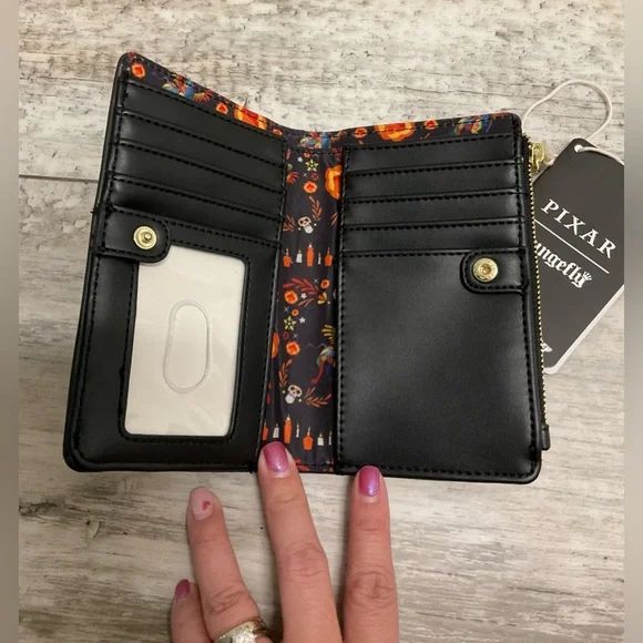 NWT Loungefly coco floral backpack and wallet in set - Picture 8 of 8